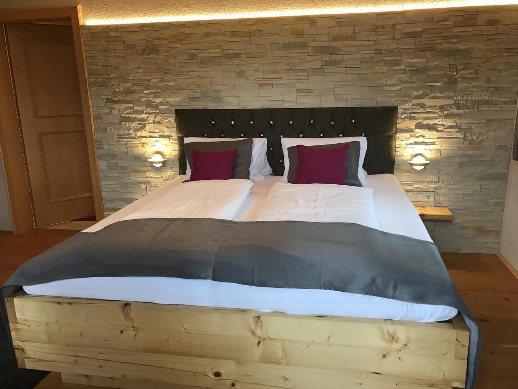Oberwinklgut Hotel Бишофсхофен Екстериор снимка