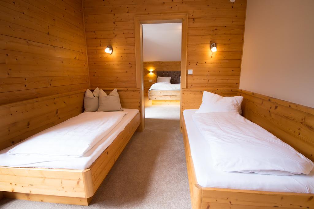Oberwinklgut Hotel Бишофсхофен Екстериор снимка